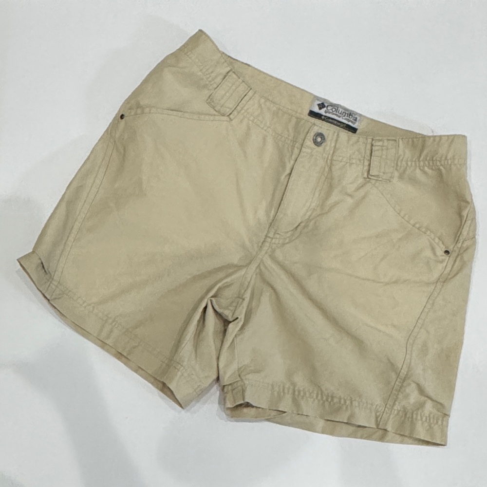 Columbia Khaki Outdoor Shorts